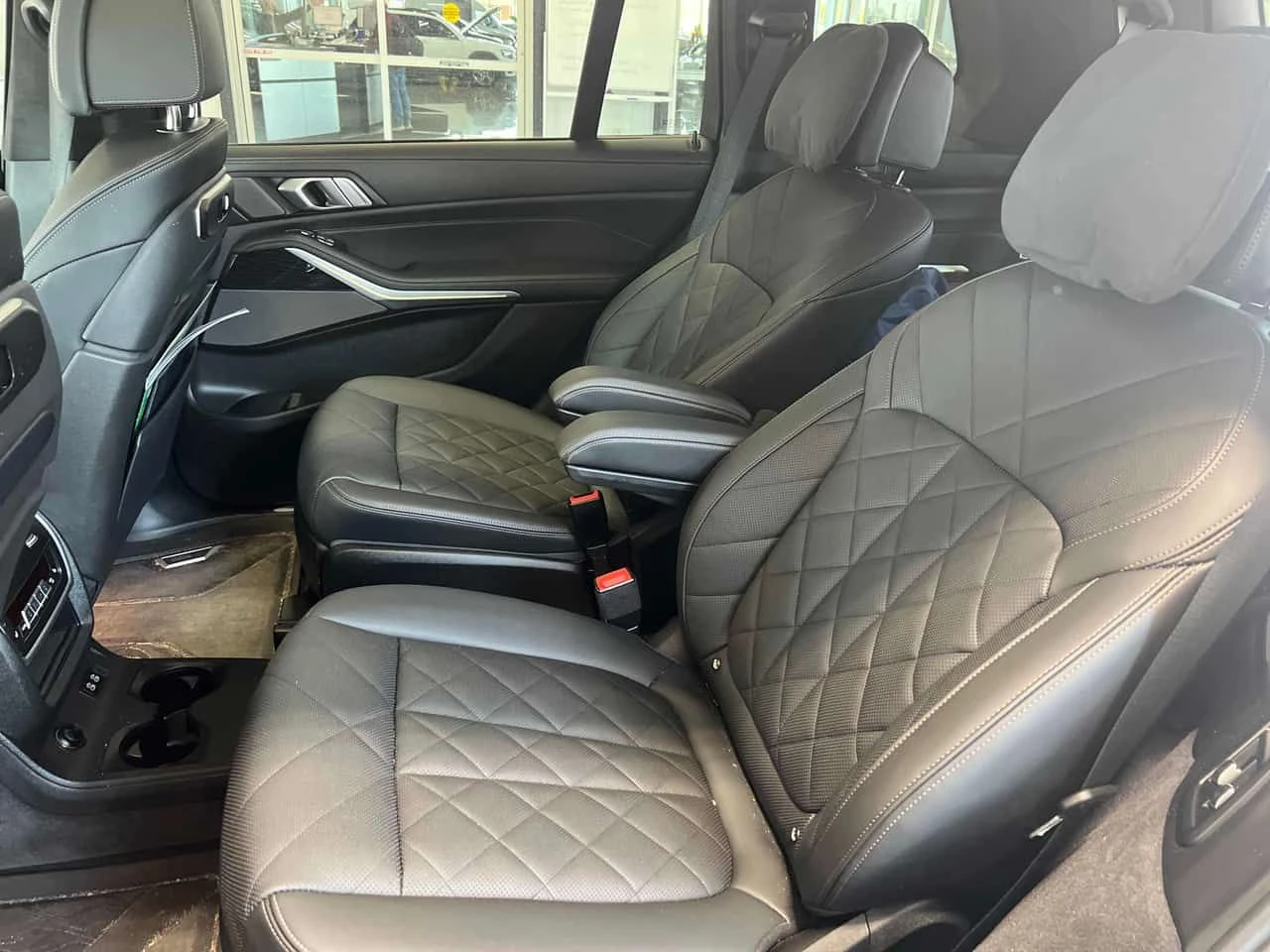 BMW X7 xDrive40i / 360 / DIS / HUD / DAYTONA GREY /CARFAX, снимка 17 - Автомобили и джипове - 55670979