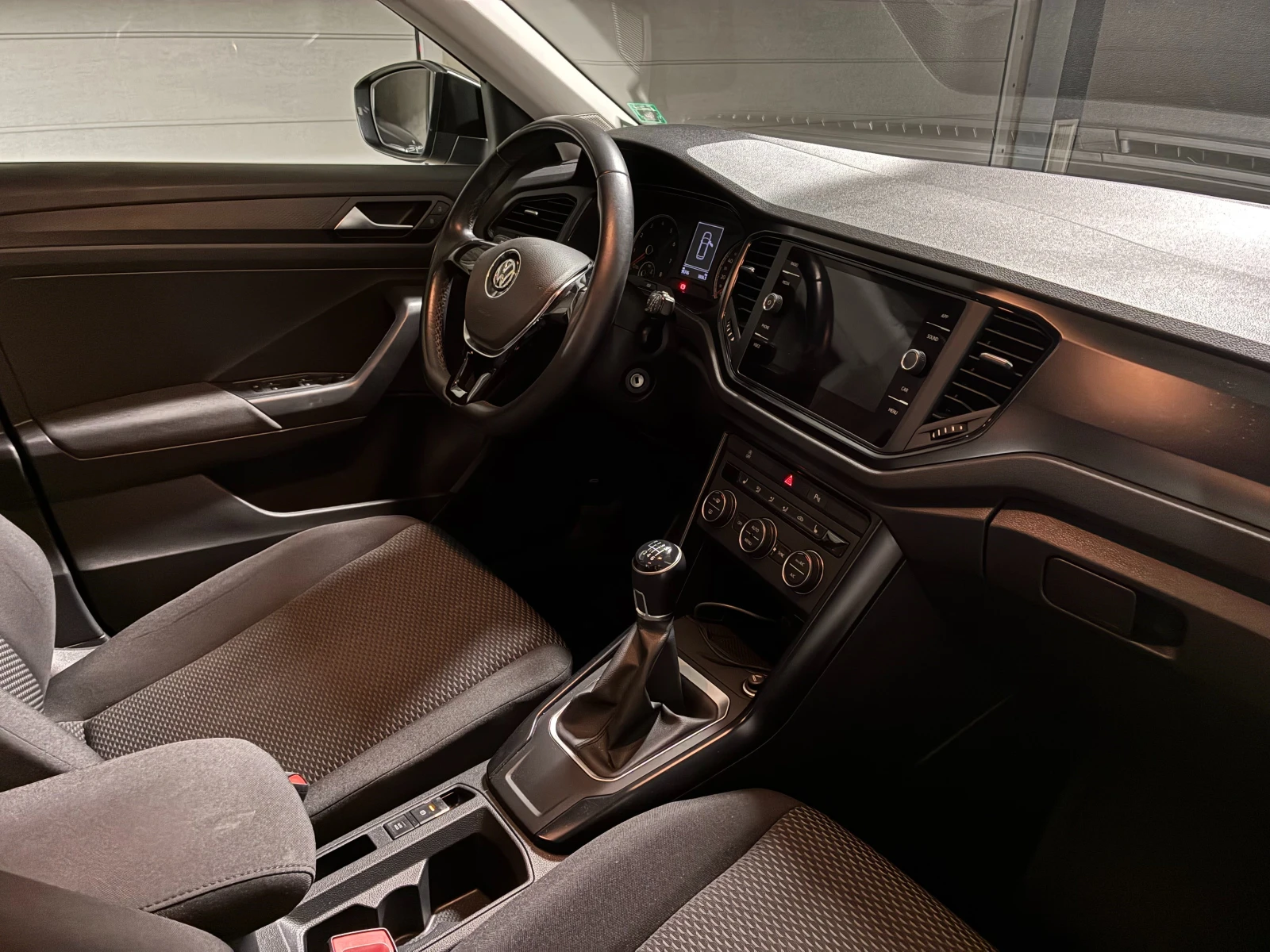 VW T-Roc 1.0tsi 116к.с., снимка 7 - Автомобили и джипове - 56090889