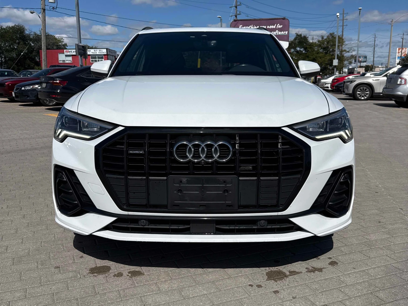 Audi Q3 * Technik * АВТОКРЕДИТ * ГЛАВНО ПРЕДСТАВИТЕЛСТВО, снимка 2 - Автомобили и джипове - 56133187