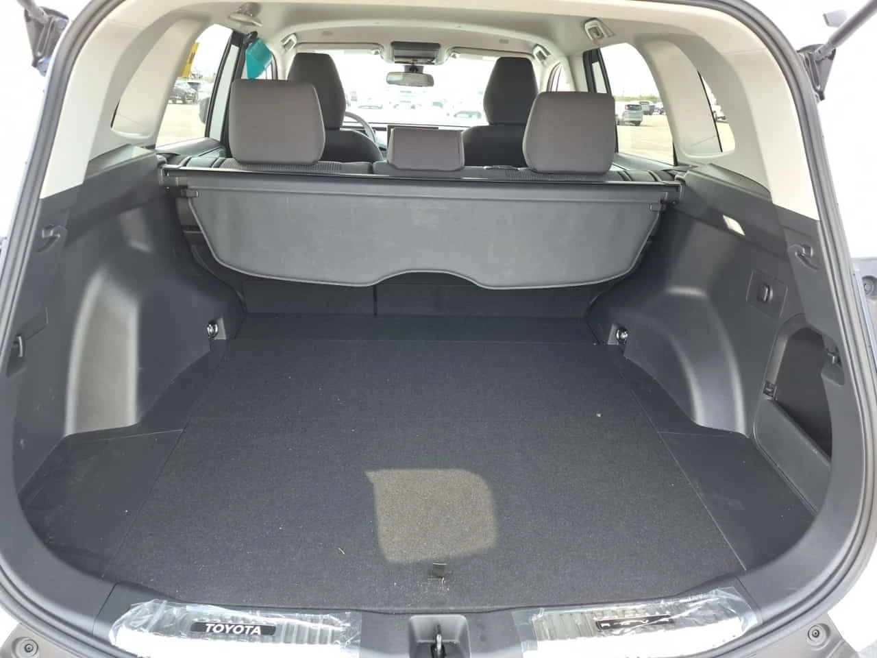 Toyota Rav4 * LE AWD HYBRID * CARFAX * ��� ������������ ������ | Mobile.bg � ����������� 14