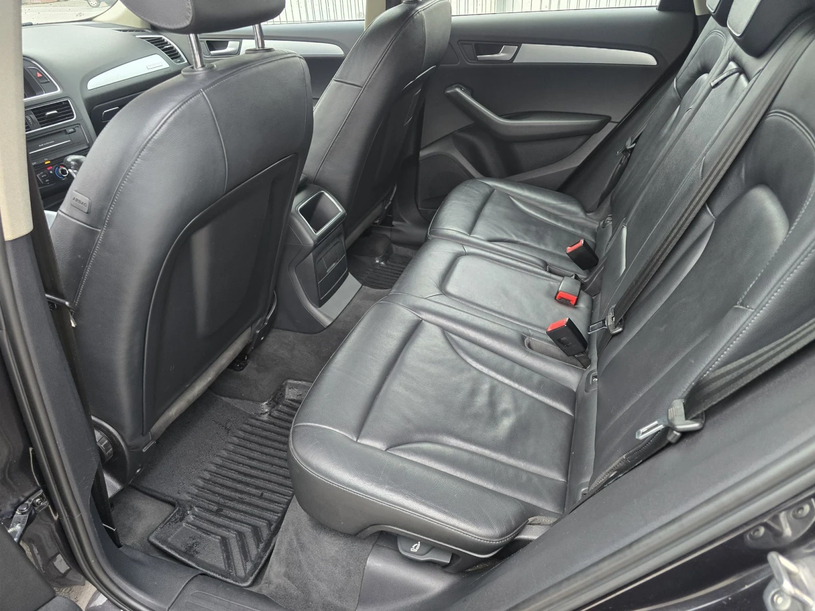 Audi Q5 2.0 TDI  170 kc QUATTRO, снимка 13 - Автомобили и джипове - 56745256