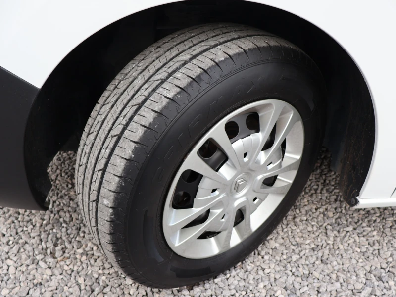 Citroen Jumpy L2/136 kc/50kWh БАТЕРИЯ/ТОП СЪСТОЯНИЕ/НОВИ ГУМИ, снимка 17 - Бусове и автобуси - 52913231