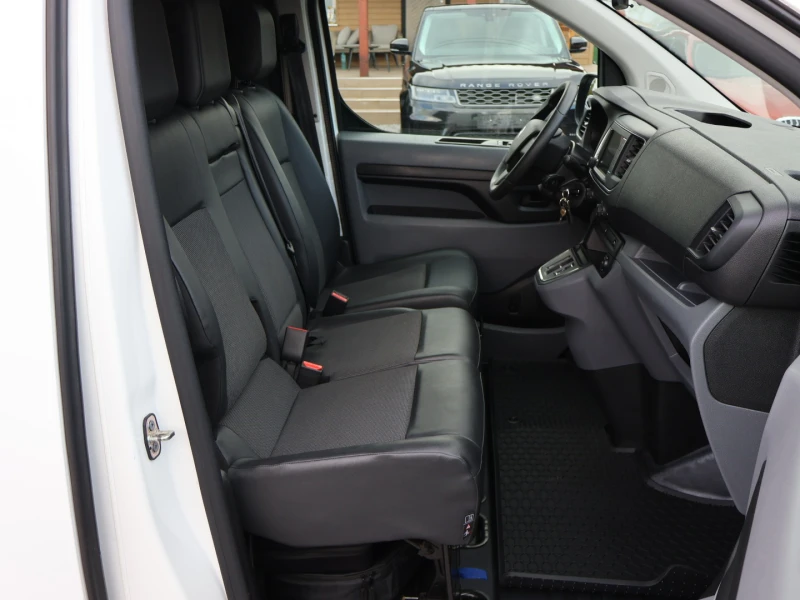 Citroen Jumpy L2/136 kc/50kWh БАТЕРИЯ/ТОП СЪСТОЯНИЕ/НОВИ ГУМИ, снимка 16 - Бусове и автобуси - 52913231