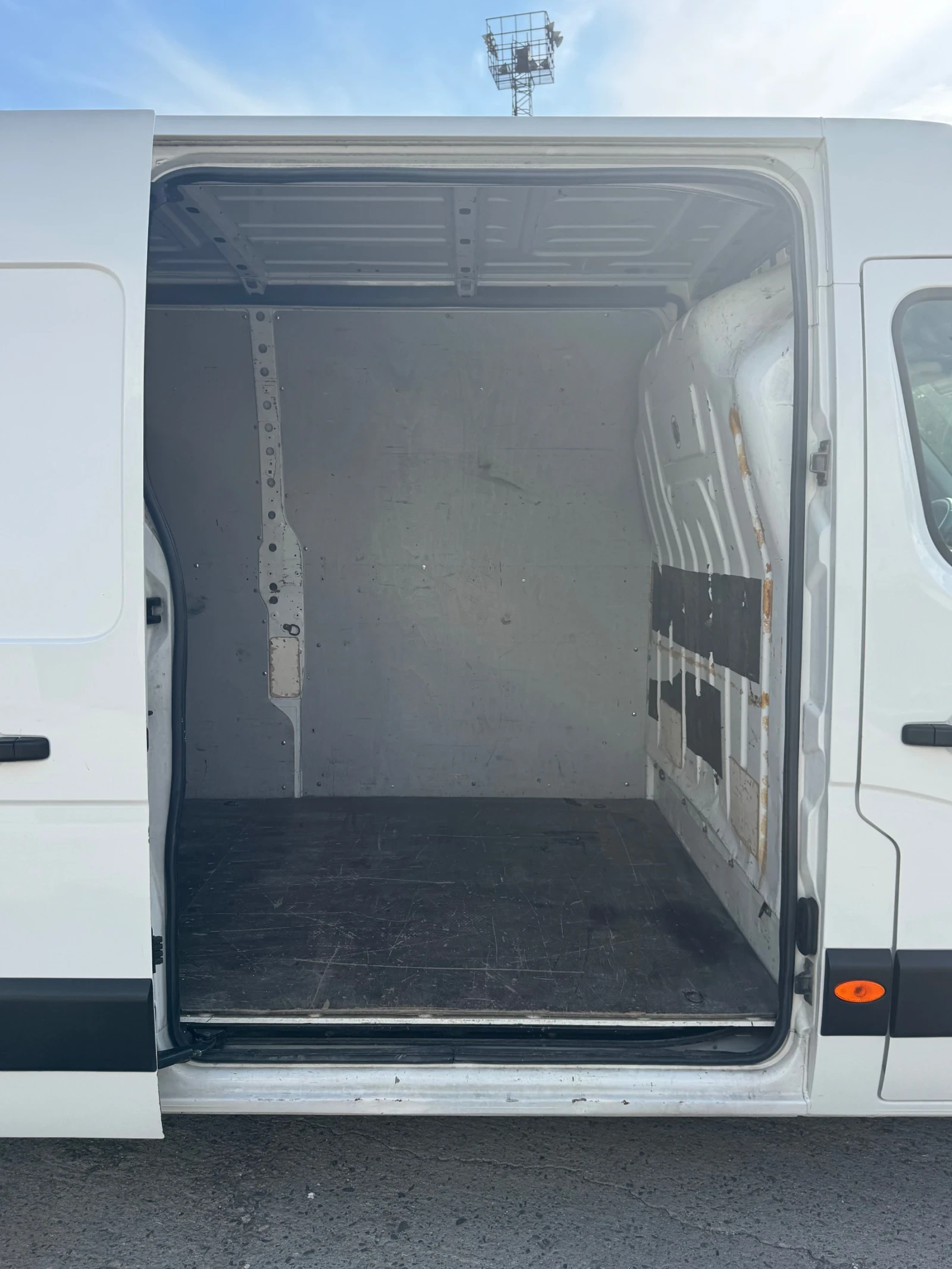 Renault Master 2, 3 L3/H2 Клима, навигация, снимка 6 - Бусове и автобуси - 55960639