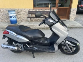  Yamaha X-max