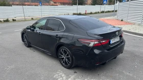 Toyota Camry SE, снимка 3