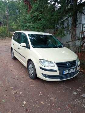 Обява за продажба на VW Touran Метан, бензин  ~4 000 лв. - изображение 1