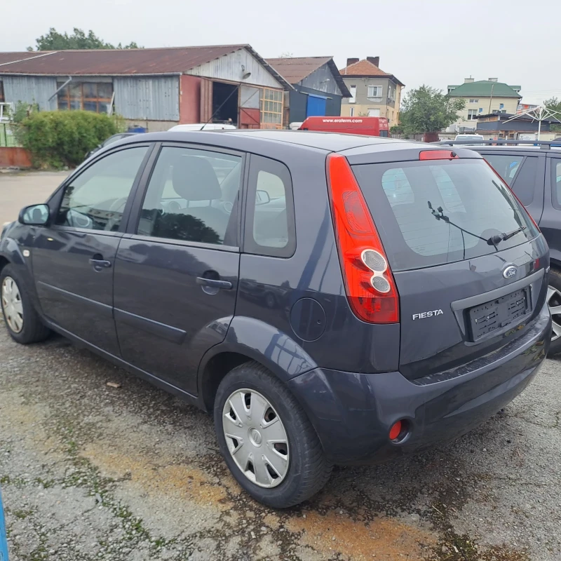 Ford Fiesta 1.4 дизел, снимка 9 - Автомобили и джипове - 47373024