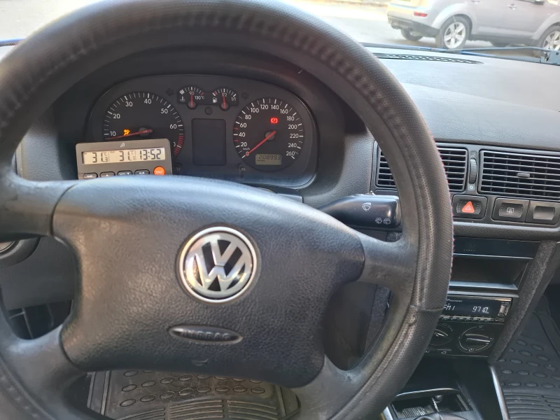 VW Golf 4, снимка 14 - Автомобили и джипове - 47398403