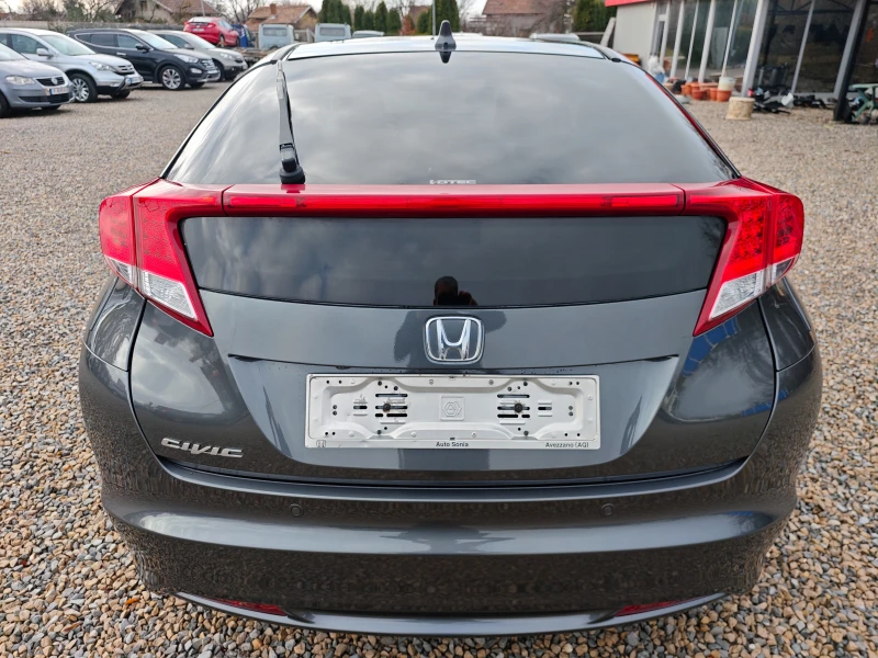 Honda Civic ПРОДАДЕНА 29.ДЕКЕМВРИ.2024г, снимка 9 - Автомобили и джипове - 48302306