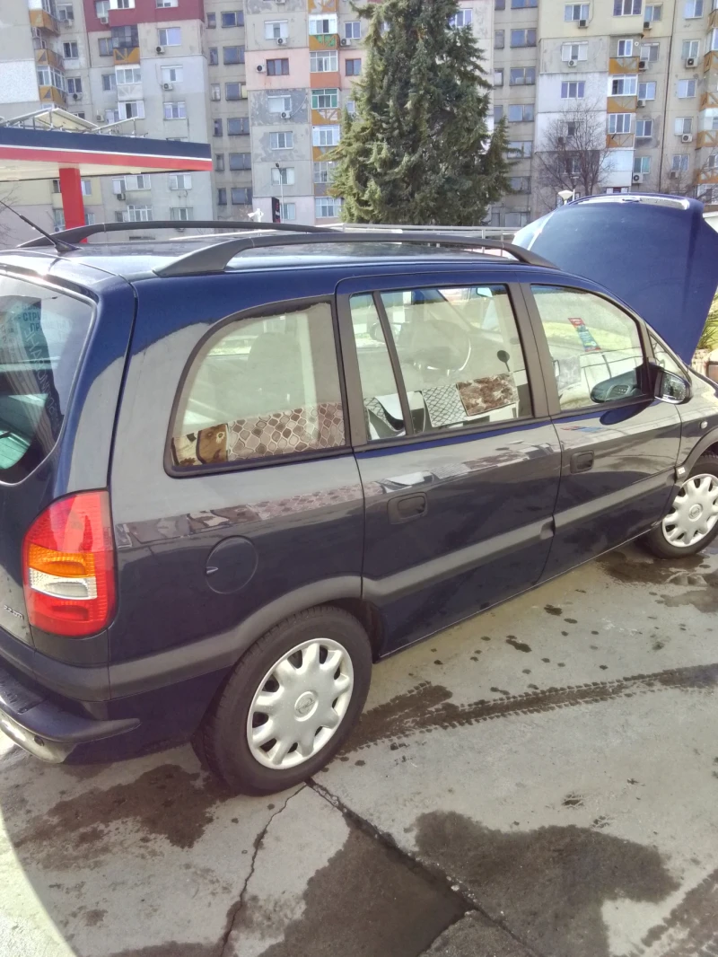 Opel Zafira, снимка 1 - Автомобили и джипове - 48621764