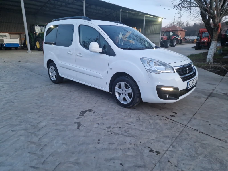 Peugeot Partner 1.6 HDI 4+ 1 МЕСТА, снимка 3 - Автомобили и джипове - 48878478