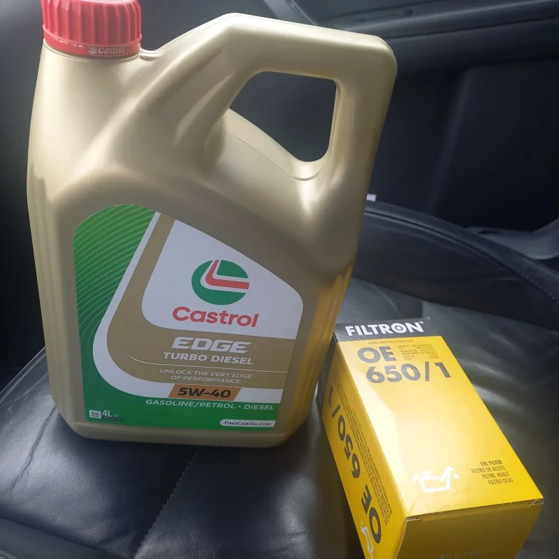 VW Touran 1.9tdi 105кс 6скорости, снимка 10 - Автомобили и джипове - 51058663