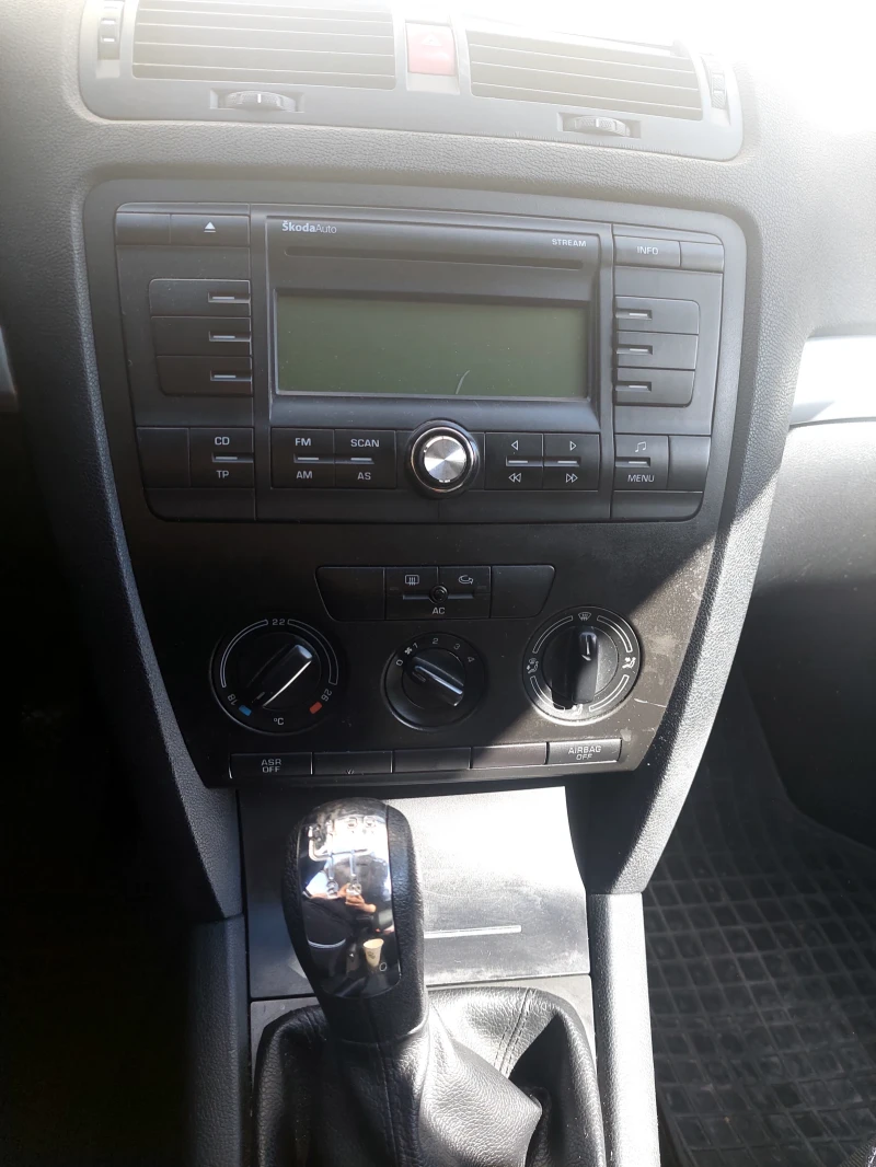 Skoda Octavia ., снимка 7 - Автомобили и джипове - 52458445