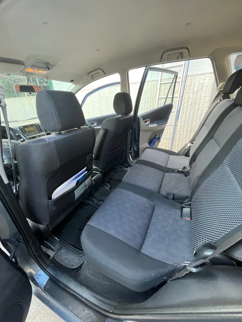 Toyota Corolla verso, снимка 7 - Автомобили и джипове - 52414701