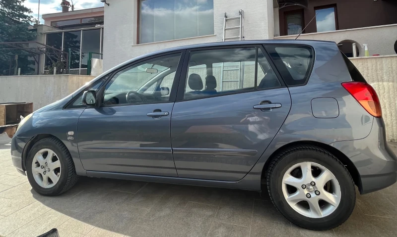 Toyota Corolla verso, снимка 3 - Автомобили и джипове - 52414701