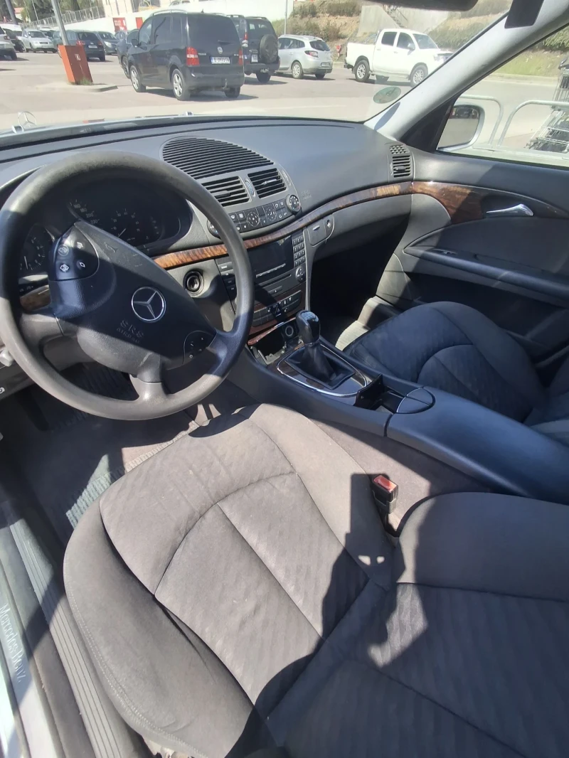 Mercedes-Benz E 240 2.6 бензин -газ, снимка 11 - Автомобили и джипове - 52499092