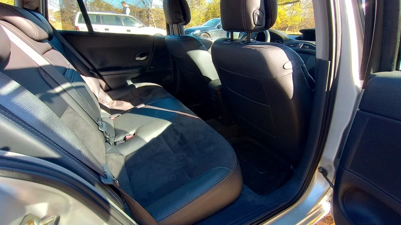 Renault Laguna 1.9 DCI, снимка 12 - Автомобили и джипове - 52428181