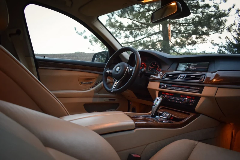 BMW 525 ПАМЕТ/ПОДГРЕВИ/LOGIC7/ШИБИДАХ, снимка 11 - Автомобили и джипове - 52654914