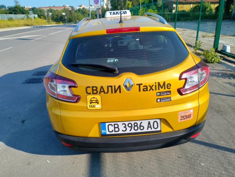 Renault Megane 1.2-16v 115кс, снимка 5 - Автомобили и джипове - 52699352