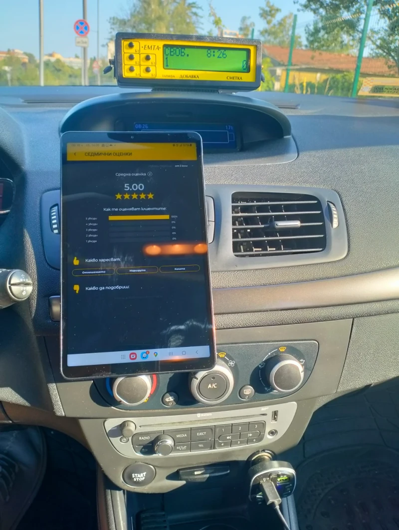 Renault Megane 1.2-16v 115кс, снимка 8 - Автомобили и джипове - 52699352