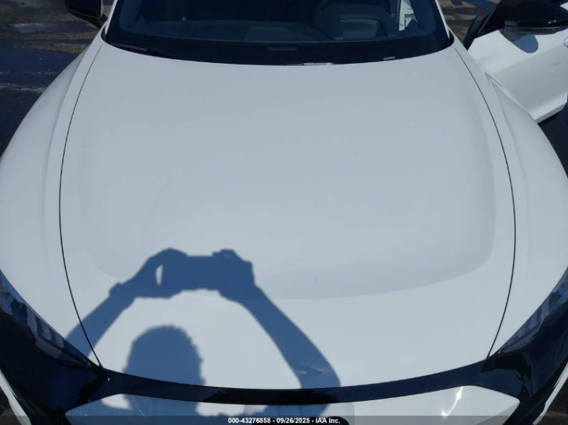 Audi E-Tron GT RS QUATTRO* B&O-музика* подгрев* обдухване* Heads-, снимка 12 - Автомобили и джипове - 52735919