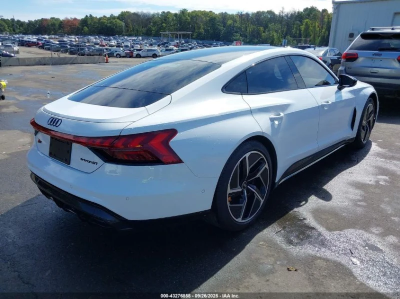 Audi E-Tron GT RS QUATTRO* B&O-музика* подгрев* обдухване* Heads-, снимка 5 - Автомобили и джипове - 52735919