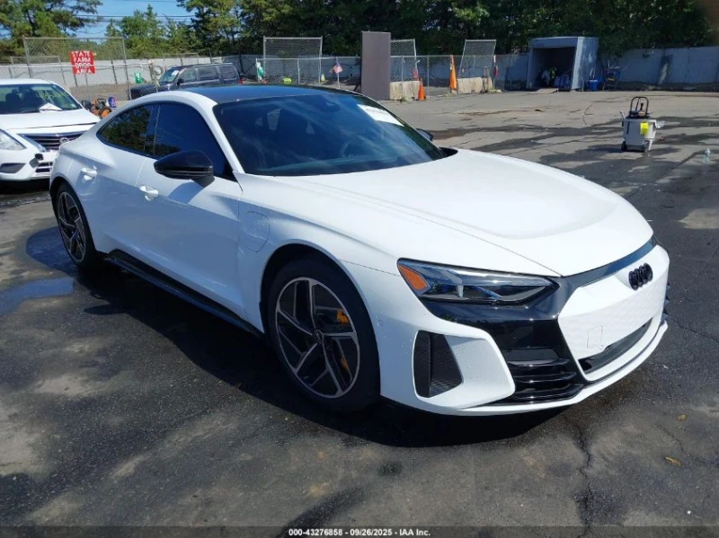 Audi E-Tron GT RS QUATTRO* B&O-музика* подгрев* обдухване* Heads-, снимка 2 - Автомобили и джипове - 52735919