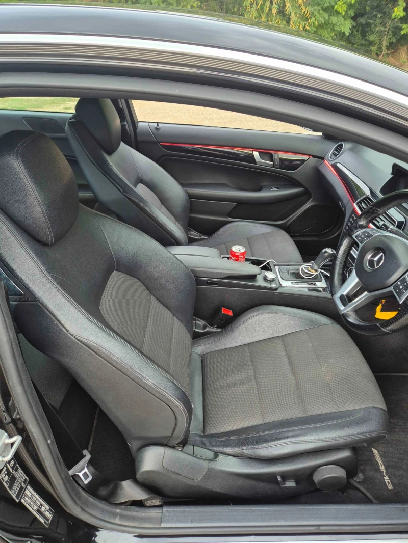 Mercedes-Benz C 220, снимка 14 - Автомобили и джипове - 52831519