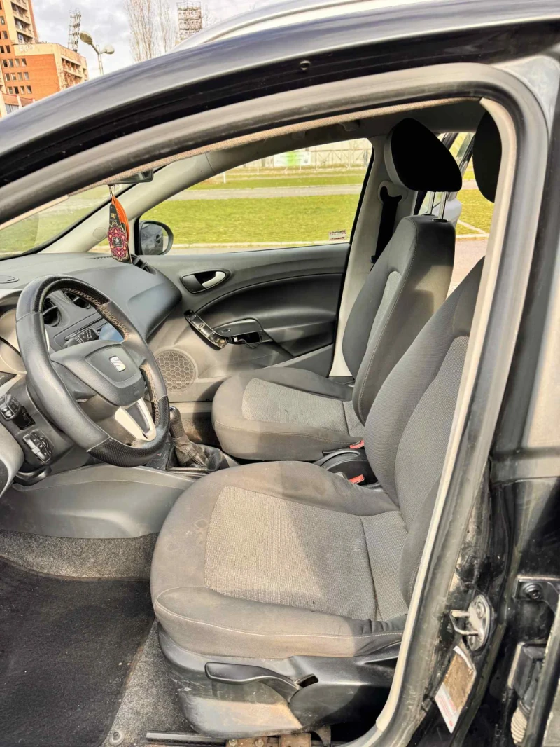 Seat Ibiza 1.4 mpi, снимка 7 - Автомобили и джипове - 52842813