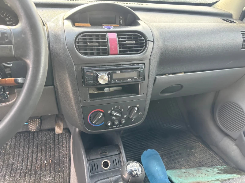 Opel Corsa 1.0  Z10XE, снимка 10 - Автомобили и джипове - 53179549