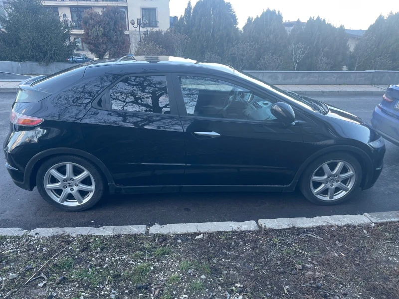 Honda Civic 1.8 Vtec, снимка 6 - Автомобили и джипове - 53470351