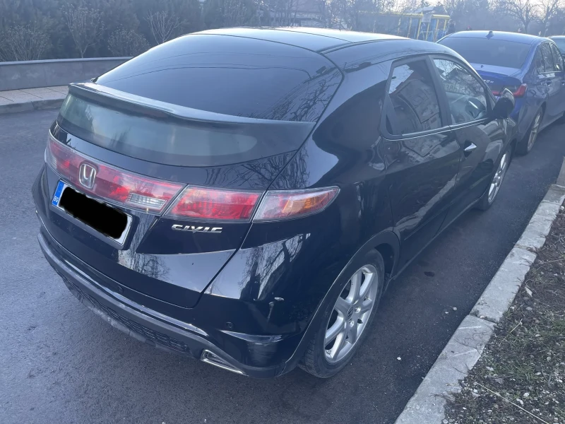 Honda Civic 1.8 Vtec, снимка 5 - Автомобили и джипове - 53470351