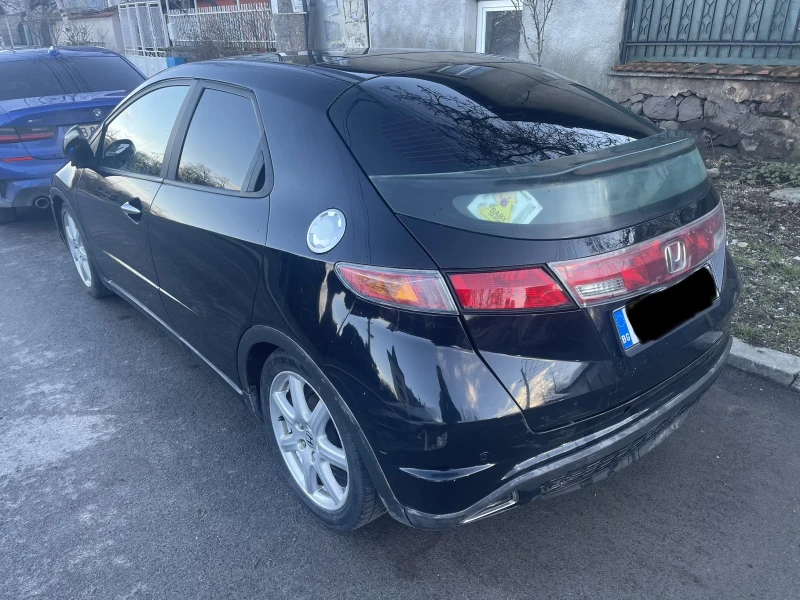 Honda Civic 1.8 Vtec, снимка 3 - Автомобили и джипове - 53470351