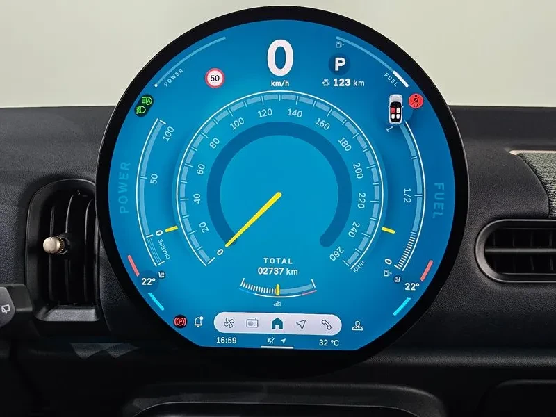 Mini Cooper 4Th Generation Essential, снимка 8 - Автомобили и джипове - 56289088