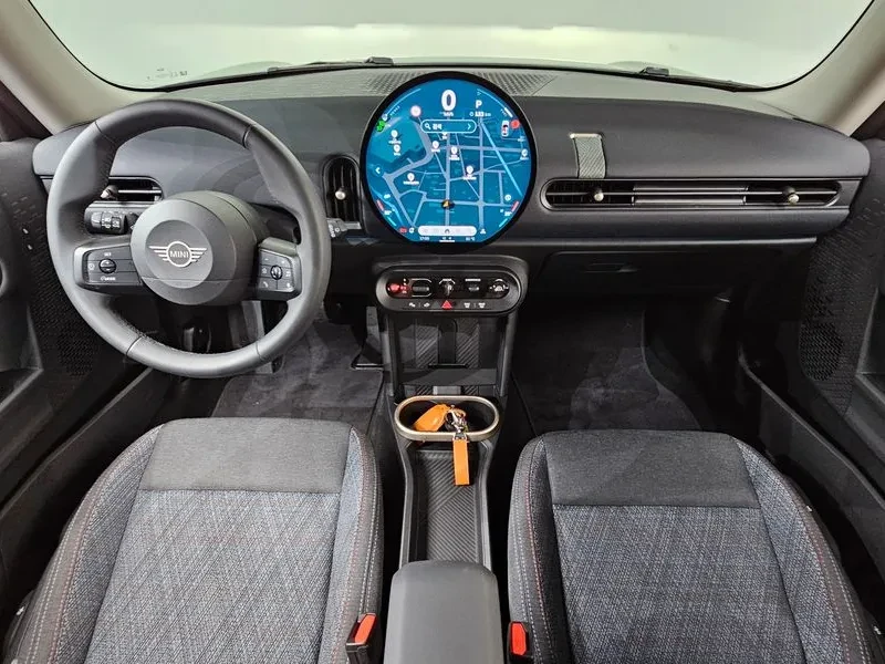 Mini Cooper 4Th Generation Essential, снимка 7 - Автомобили и джипове - 56289088