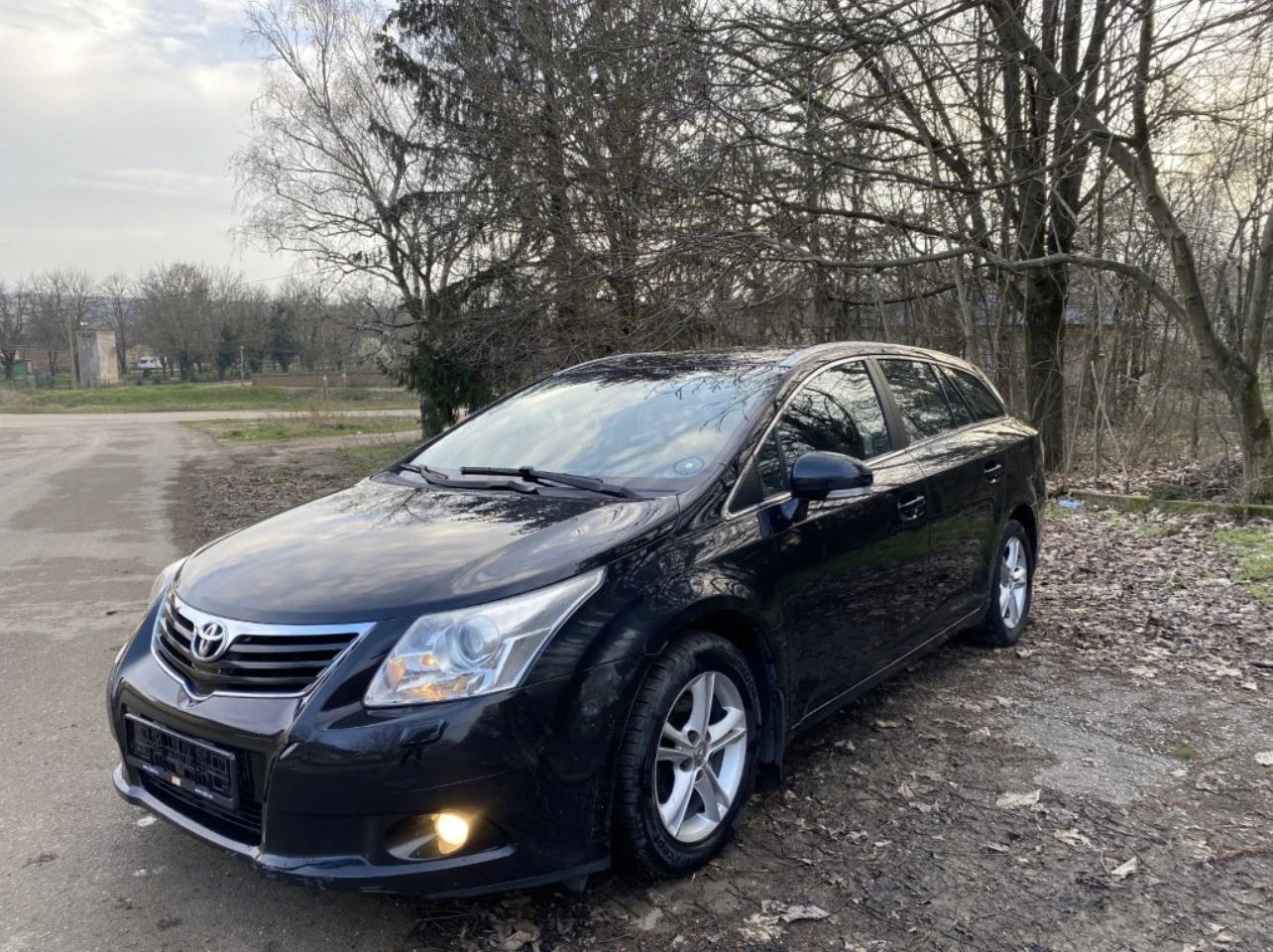 Toyota Avensis 2.0D4D 6ск, снимка 1