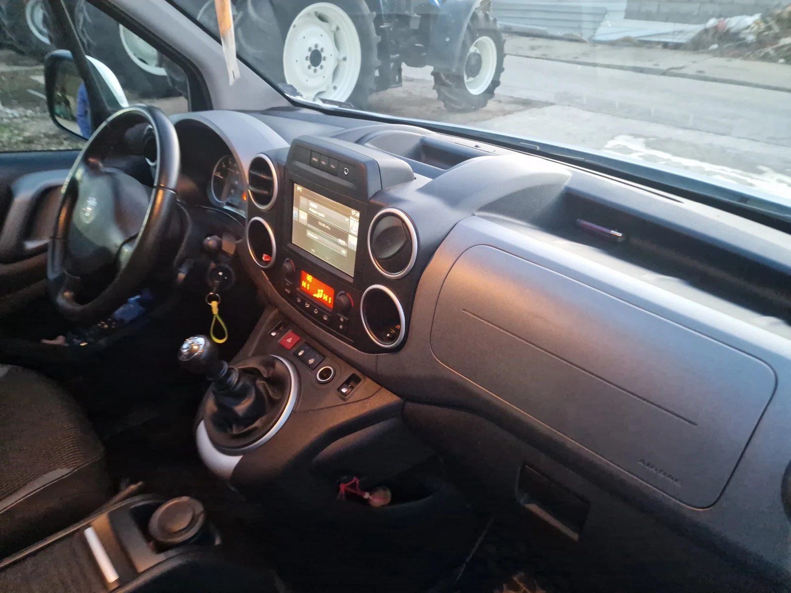 Peugeot Partner 1.6 HDI 4+ 1  | Mobile.bg   14