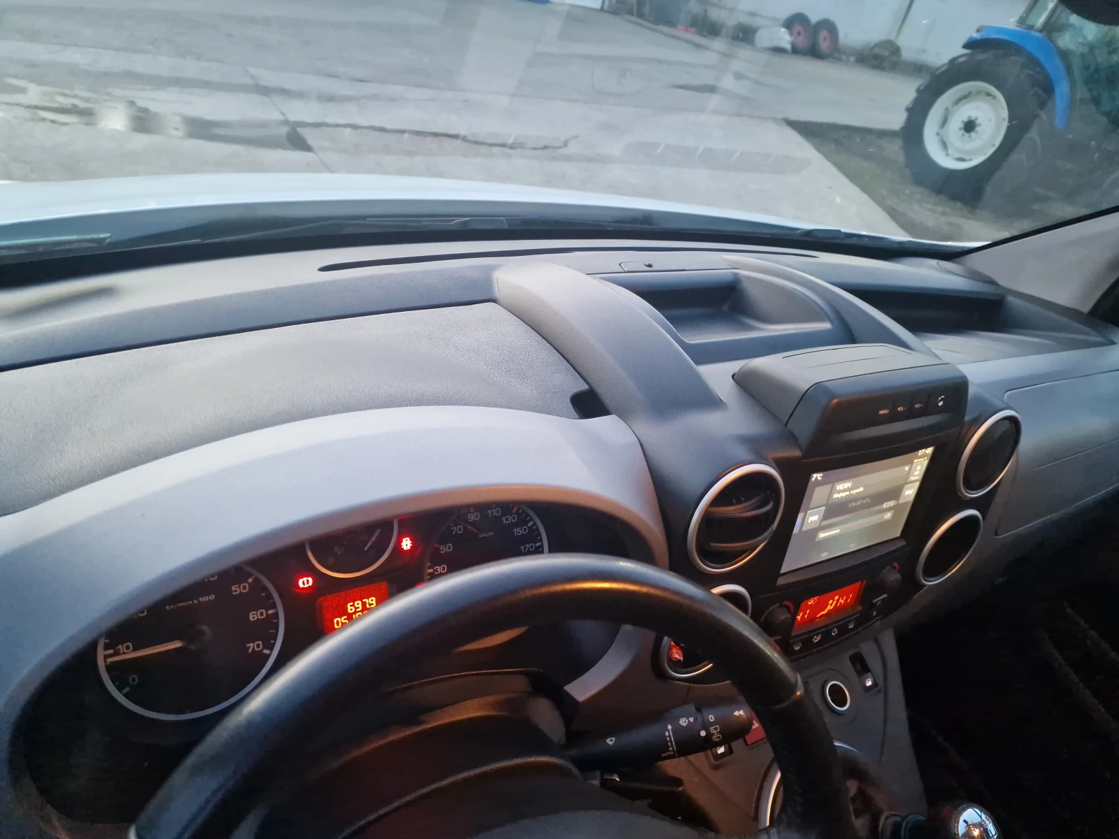 Peugeot Partner 1.6 HDI 4+ 1  | Mobile.bg   11