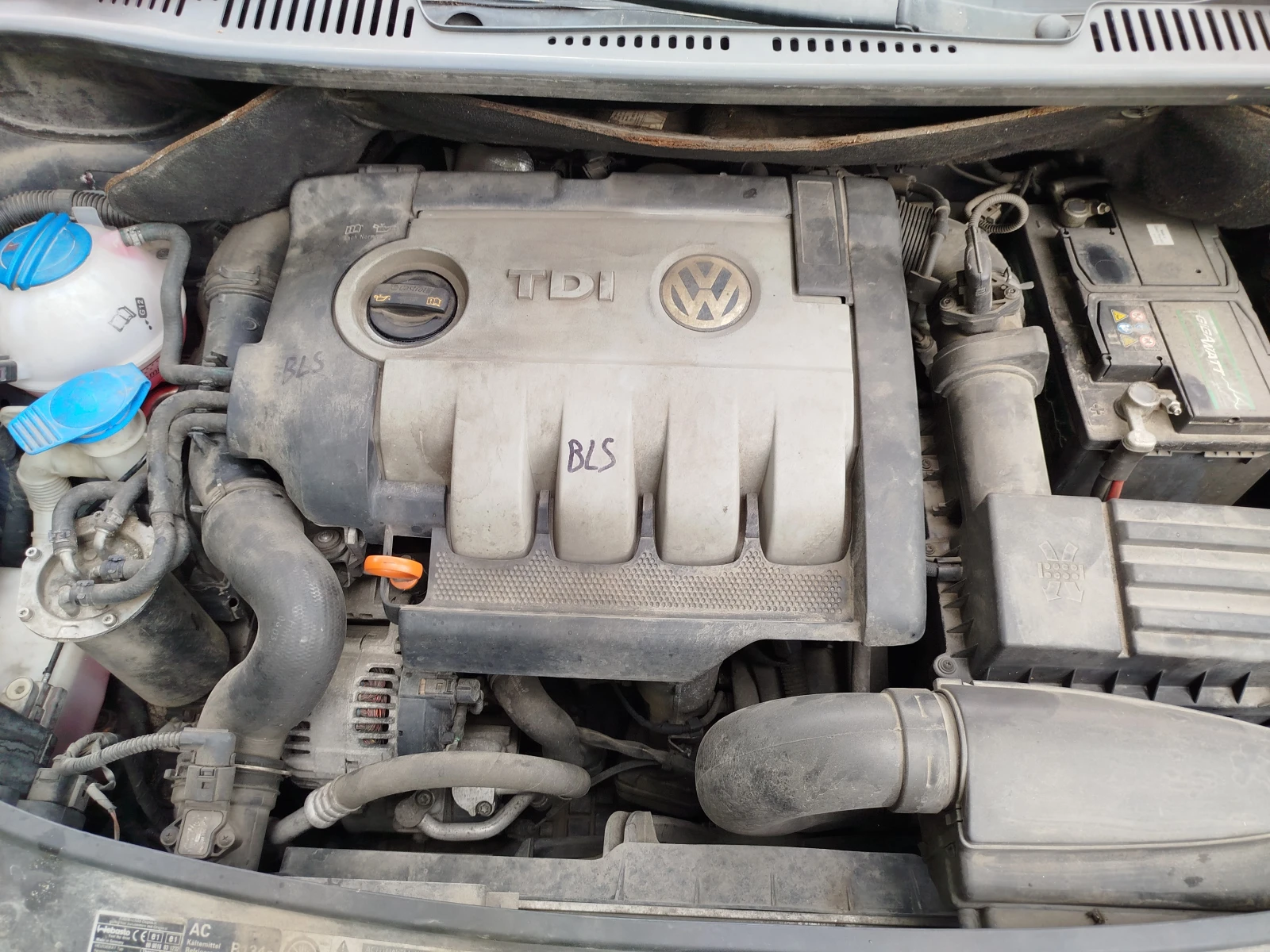 VW Touran 1.9tdi 105 | Mobile.bg   11