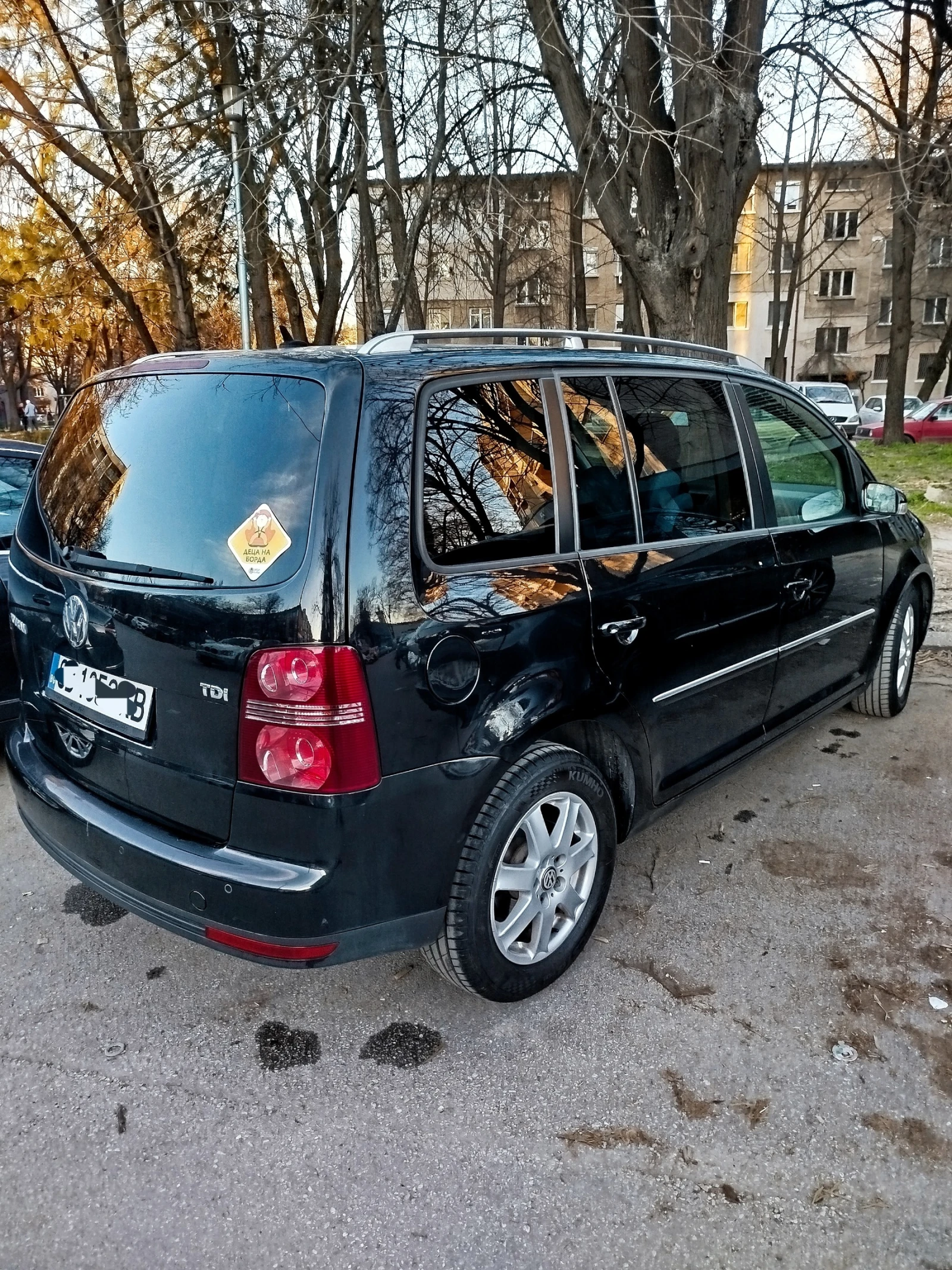 VW Touran 1.9tdi 105кс 6скорости, снимка 4 - Автомобили и джипове - 51058663