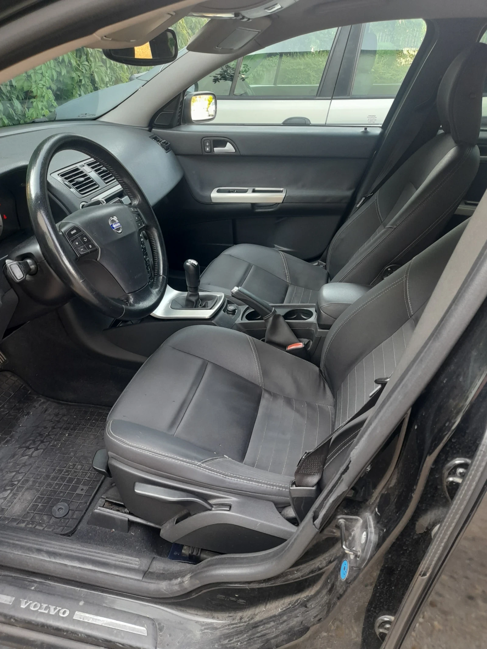 Volvo V50  - изображение 8
