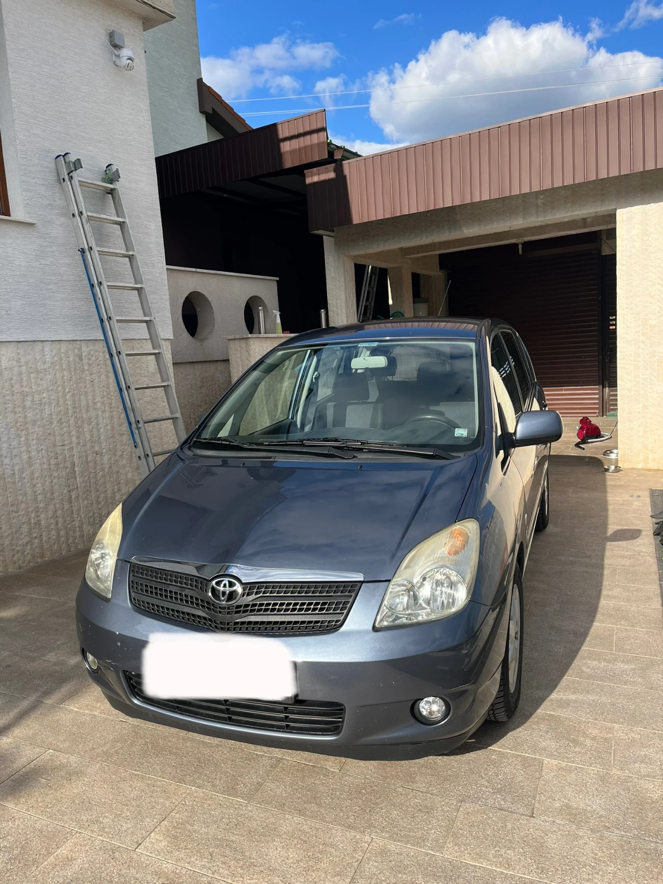 Toyota Corolla verso  - изображение 2