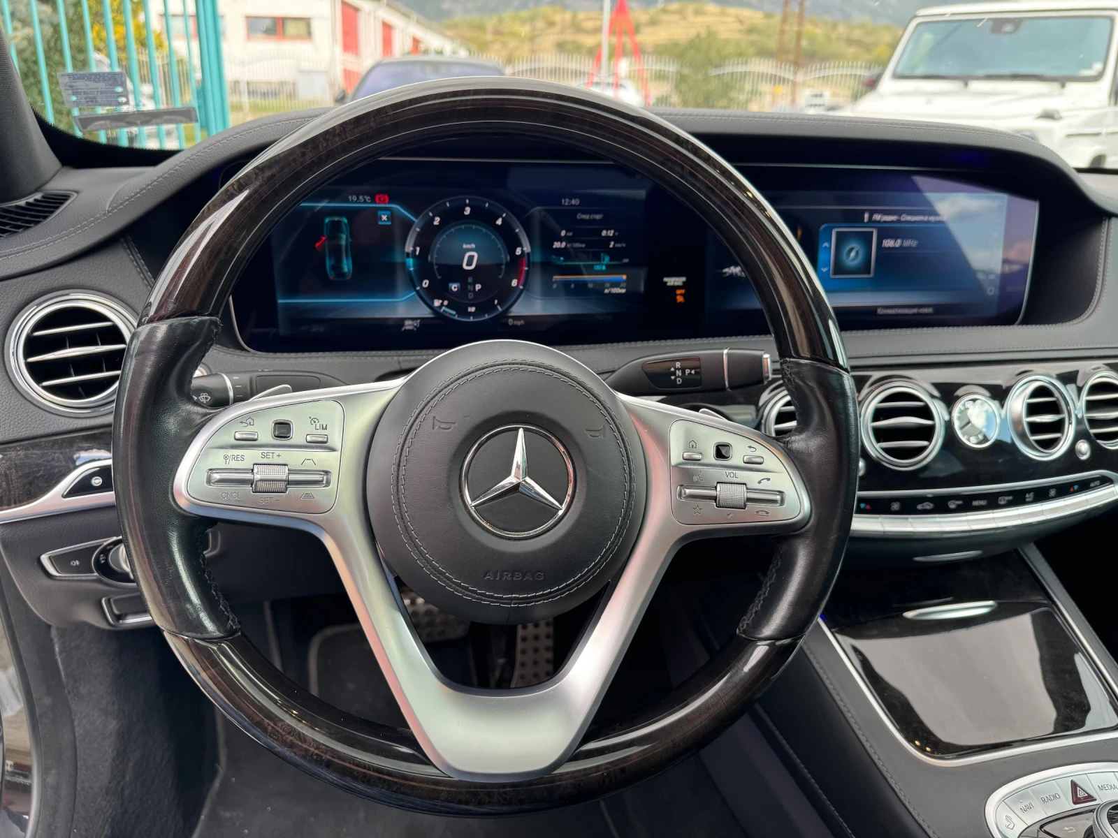Mercedes-Benz S 350 d 4Matic* AMG Line* 3xTV* Pano* HeadUp* Burmester - изображение 6