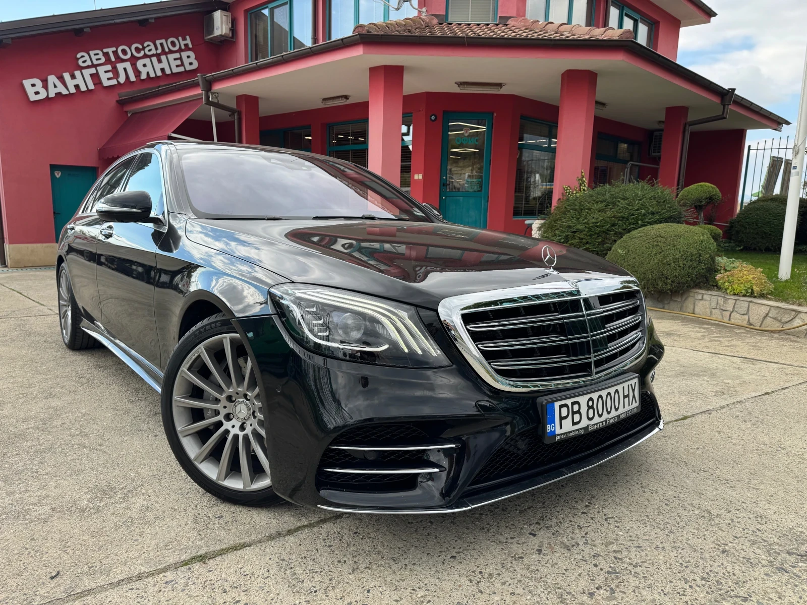 Mercedes-Benz S 350 d 4Matic* AMG Line* 3xTV* Pano* HeadUp* Burmester - изображение 2