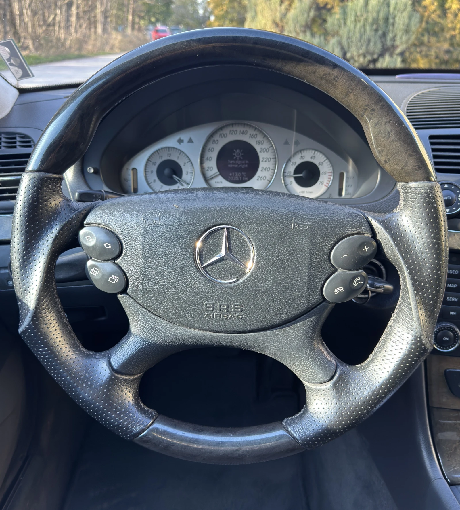 Mercedes-Benz E 320 Автоматик * БАРТЕР * ЛИЗИНГ, снимка 13 - Автомобили и джипове - 53757576