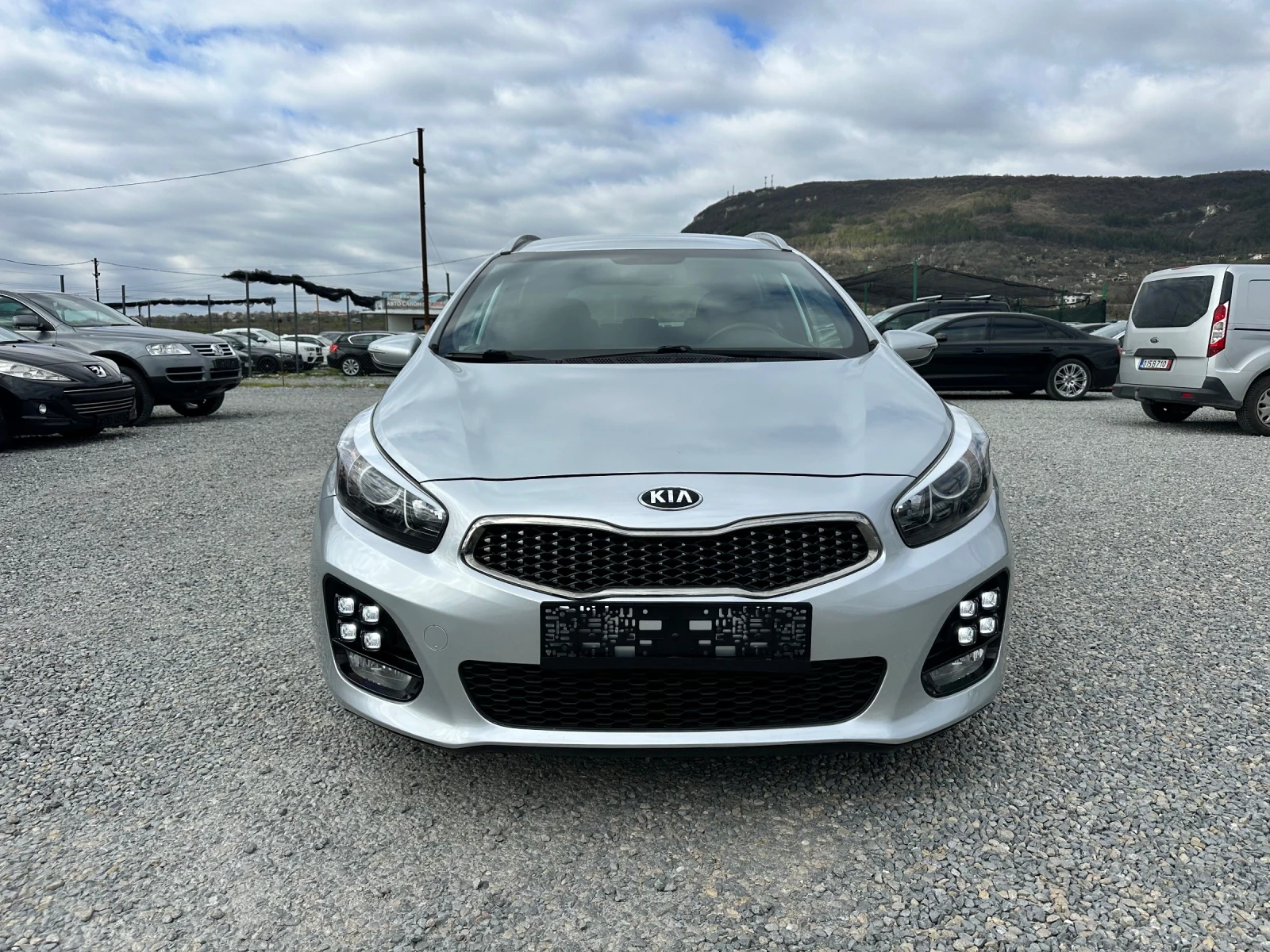 Kia Ceed 1.6D DCT | Auto.bg — изображение 1