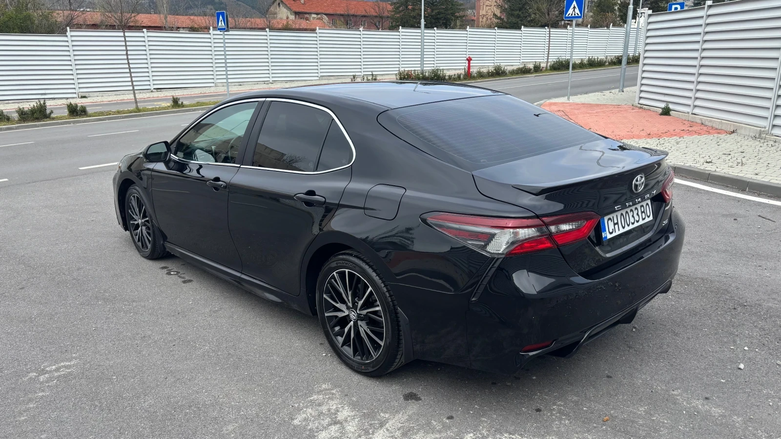 Toyota Camry SE, снимка 3 - Автомобили и джипове - 54861117