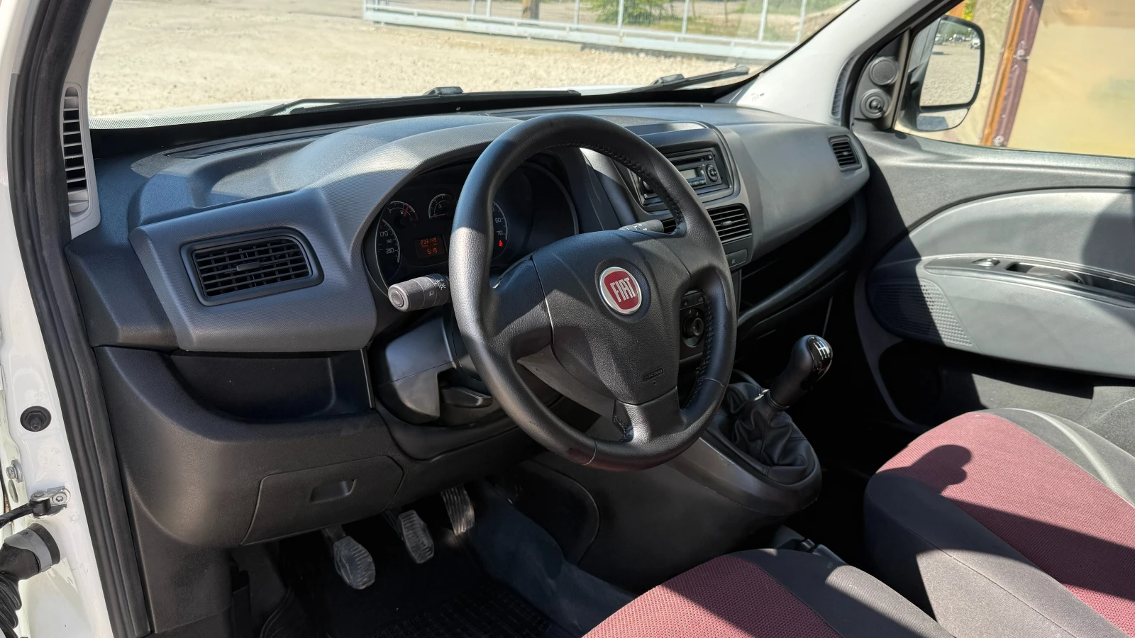 Fiat Doblo 1.3Multijet-90к.с.-ВНОС ИТАЛИЯ, снимка 13 - Автомобили и джипове - 54344577