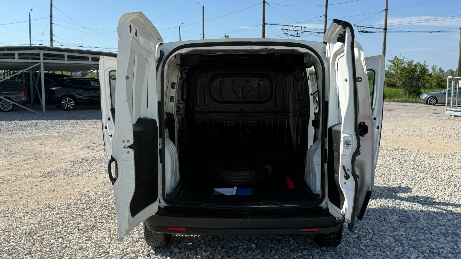 Fiat Doblo 1.3Multijet-90к.с.-ВНОС ИТАЛИЯ, снимка 9 - Автомобили и джипове - 54344577